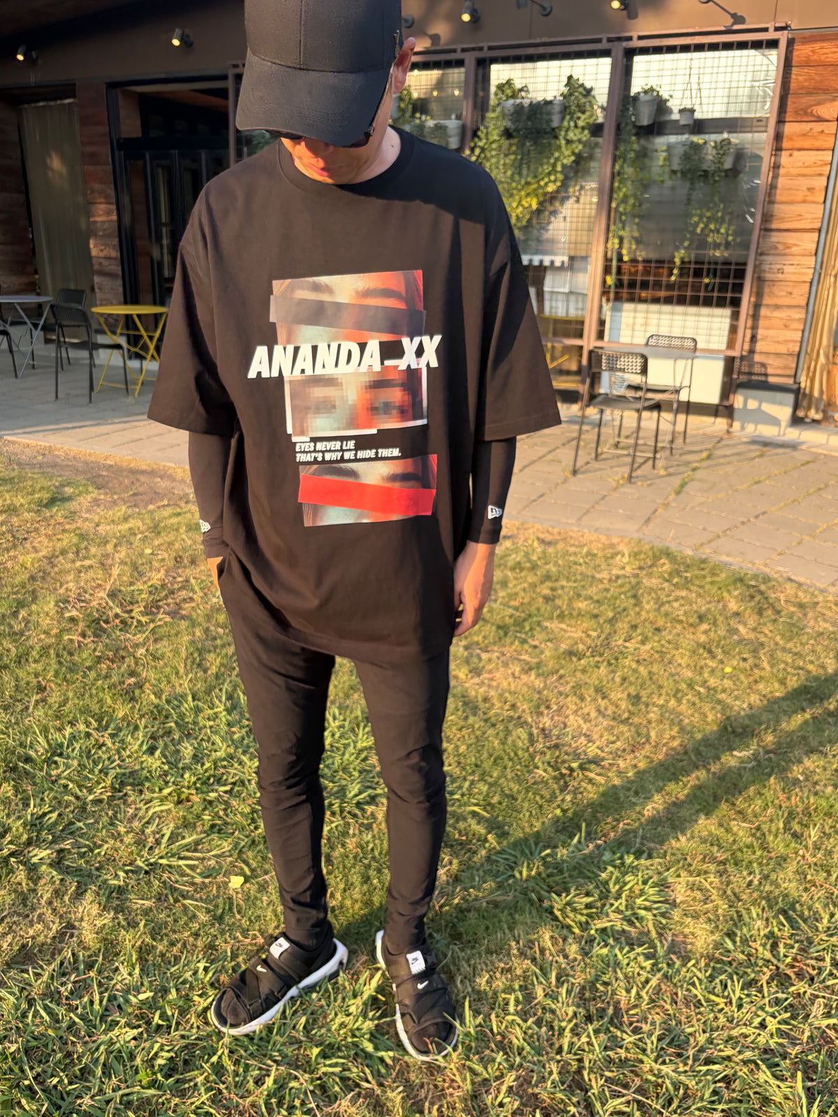 AXT012